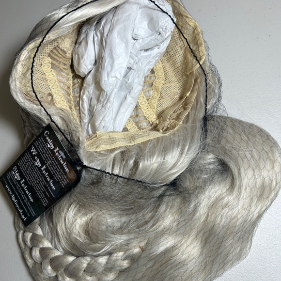 Blonde Long Wig - Picture 6 of 7